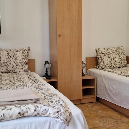 Guest House Selin เวลีคอเทอร์โนโว ภายนอก รูปภาพ
