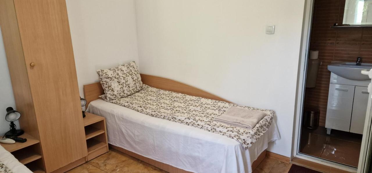 Guest House Selin เวลีคอเทอร์โนโว ภายนอก รูปภาพ